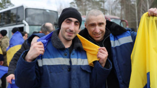 Україна повернула з російського полону 302 людей0