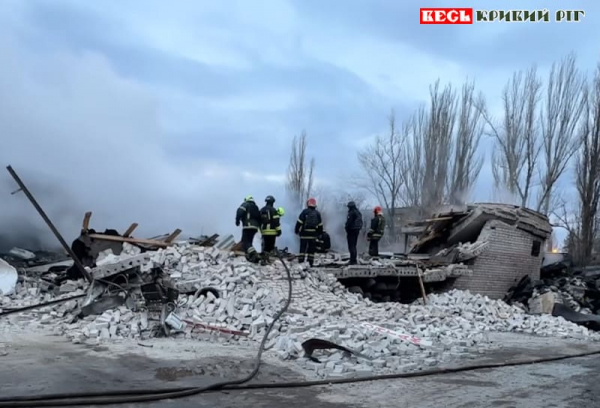 Три шахеди поцілили по телевежі та технічним приміщенням в Кривому Розі