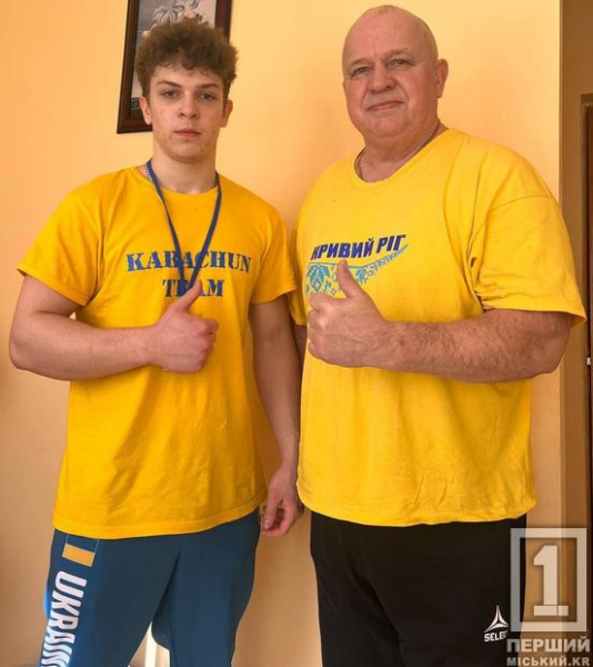 Вагомий результат у спортивній скарбничці: криворіжець Максим Радзимінський виборов срібло на чемпіонаті України з армреслінгу1