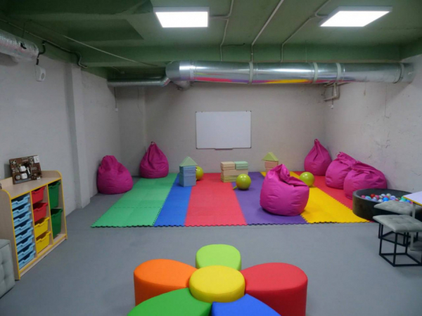 450 учнів одночасно: у Кривому Розі модернізували ще одне шкільне укриття