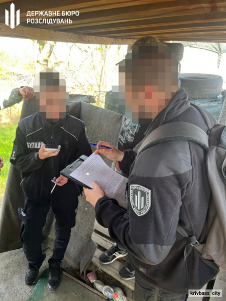 Хабар на трасі: у Кривому Розі затримали поліцейську, яка «продавала» фіктивну службу в штурмовому батальйоні