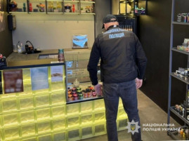 На Дніпропетровщині накрили наркобізнес із виробництвом у Дніпрі та збутом по Україні