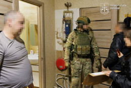 На Дніпропетровщині судитимуть групу, яка виготовляла та збувала метамфетамін