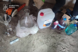 На Дніпропетровщині судитимуть групу, яка виготовляла та збувала метамфетамін