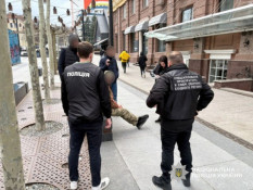 На Дніпропетровщині викрили схему зловживання впливом за участі військового