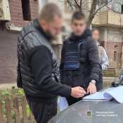 На Дніпропетровщині викрили телефонних шахраїв, які привласнювали кошти громадян через перевипуск SIM-карт