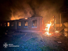 На Харківщині через ворожий удар по житловому будинку постраждали троє людей