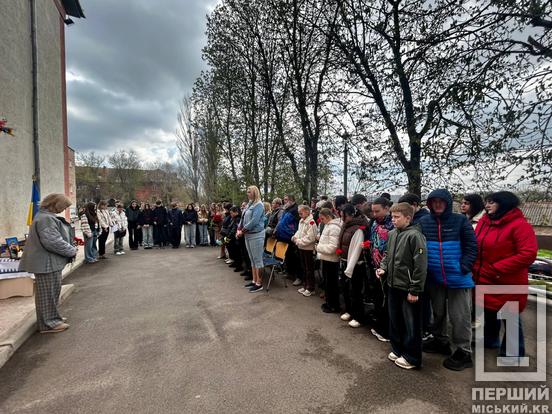 Ніколи не забудемо подвиги: у КГ №58 відкрили меморіальні дошки на честь Олександра Яворського та Артема Буряковського