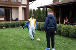 О. Вілкул: У Кривому Розі приділяється особлива увага підтримці дітей-сиріт — кожна дитина повинна мати родину