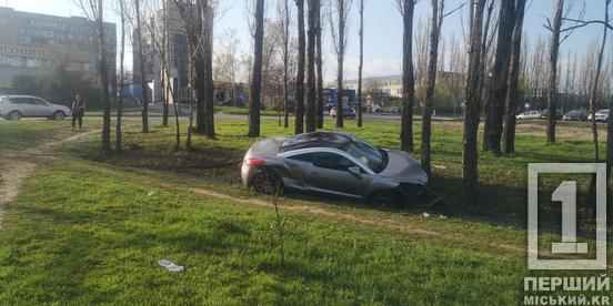 Обгін через подвійну суцільну: на Карачунах зіткнулися два легковика