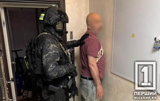 Пів мільярда осіли у чужих кишенях: на Дніпропетровщині пройшли обшуки у справі про відмивання оборонних коштів