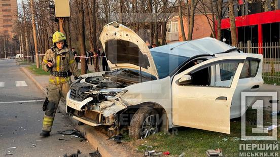 Смертельна ДТП біля шахти «Криворізька»: двоє загиблих та потрощені автівки