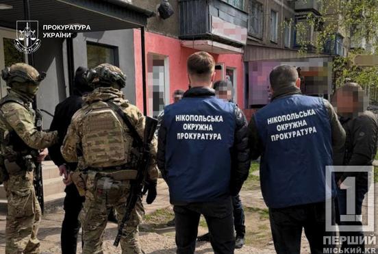 Статус «обмежено придатного» за 4000 доларів: у Нікополі затримали працівника ТЦК