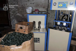 У Кривому Розі судитимуть п’ятьох учасників злочинної групи, які виготовляли та збували контрафактний алкоголь