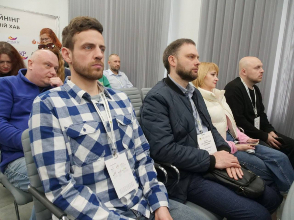 У Кривому Розі відбувся практичний форум з протимінної безпеки: подробиці