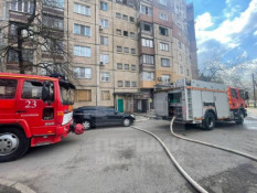 У Кривому Розі вогнеборці врятували з пожежі літнього чоловіка