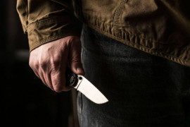 У Криворізькому районі дорожній конфлікт закінчився ножовим пораненням