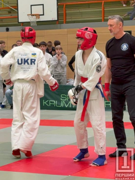Український прапор на п’єдесталі у Німеччині: криворіжець Артур Соколовський став переможцем Кубка світу з рукопашного бою