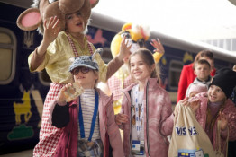 Укрзалізниця запускає дитячі вагони: перші рейси вже з кінця квітня