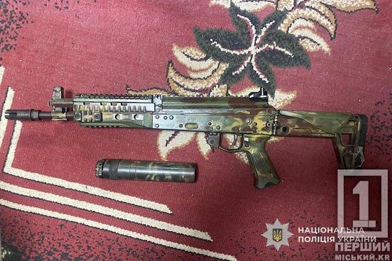 В Апостоловому судитимуть чоловіка за зберігання арсеналу зброї та гранат