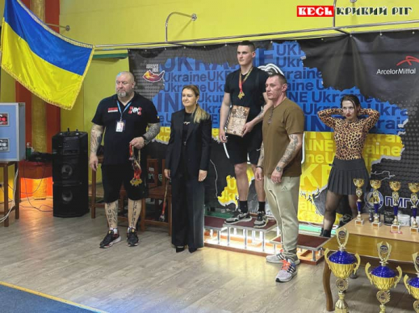 Чемпіонат України за версією AWPC/WPC з пауерліфтингу пройшов в Кривому Розі