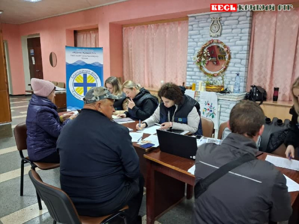 Волонтери Карітас Кривий Ріг приймають заяви у мешканців Мар&rsquo;янського
