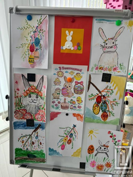 Великодні пряники та підтримка: патрульні Кривого Рогу провели майстер-клас для дітей з Маріуполя