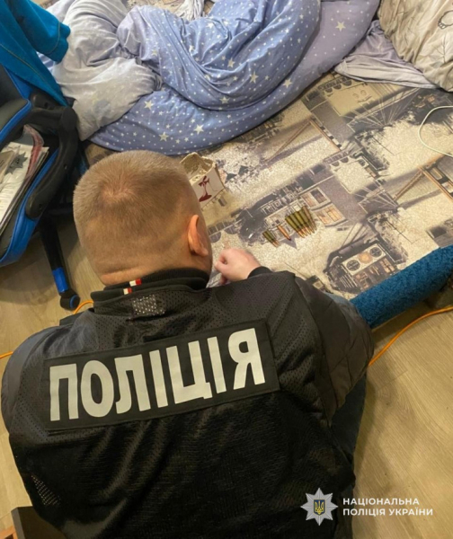 Вербувала дівчат за кордон для сексуальної експлуатації: у Кривому Розі затримали фігурантку