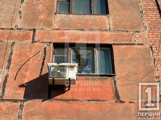 Вибиті шибки та постраждалі: через удар «шахеда» по Кривому Рогу травмувався чоловік