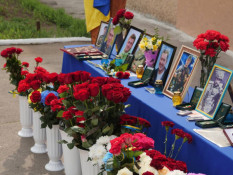 Вічна шана Героям: У Кривому Розі, за підтримки Ради оборони міста, увічнили пам’ять ще дев’ятьох мужніх воїнів