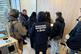 За 18 тис. доларів обіцяв оформити фіктивну непридатність до служби: судитимуть жителя Дніпропетровщини