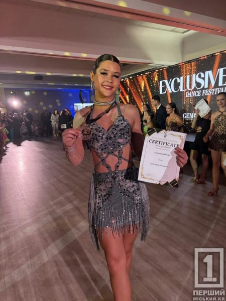 Запалила сцену в Італії: шестикласниця з Кривого Рогу Аріна Михайловська тріумфально виступила на хореографічному конкурсі