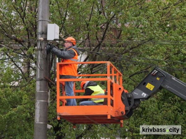 Зручність для пасажирів: у Кривому Розі збільшують кількість електронних табло на зупинках