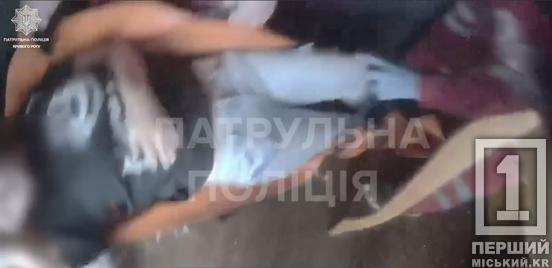 Була за крок від смерті: у Кривому Розі патрульні та надзвичайники врятували жінку від отруєння газом