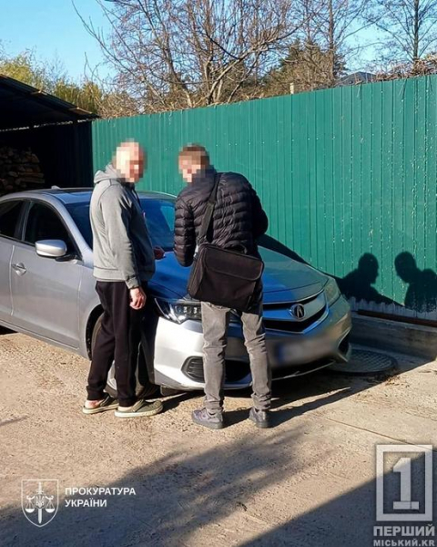 «Дипломатична пошта» з градусом: викрили схему ввезення елітного алкоголю на 4 млн грн