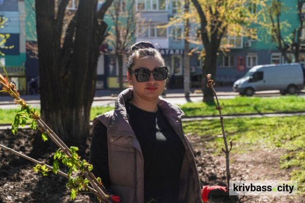 Ініціативна молодь ЦГЗК Метінвесту провела акцію з озеленення міста