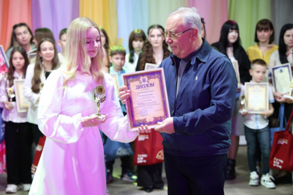 Ювілейне свято обдарованих: у Кривому Розі нагородили талановитих школярів