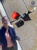 Криворожанка шукала "закладку" і потрапила на камери відеоспостереження