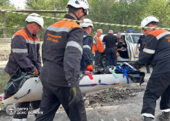 На підприємстві у Кривому Розі помер працівник: тіло спускали з 30-метрової висоти