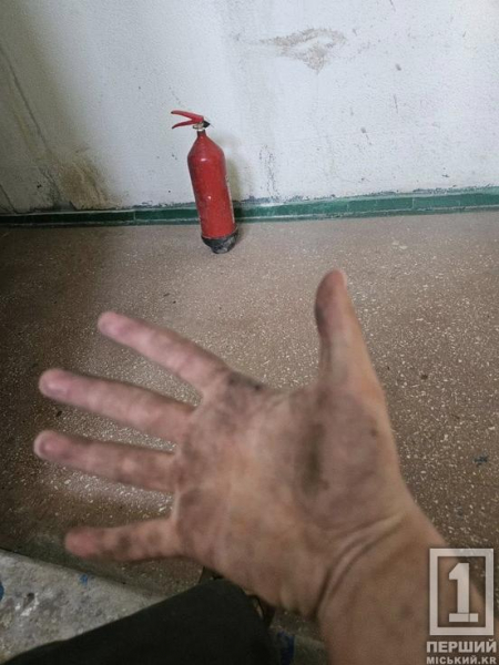 Одразу кинувся у гущавину подій: 10-класник із Кривого Рогу Назар Ручка допомагав рятувати будинок після атаки дрона