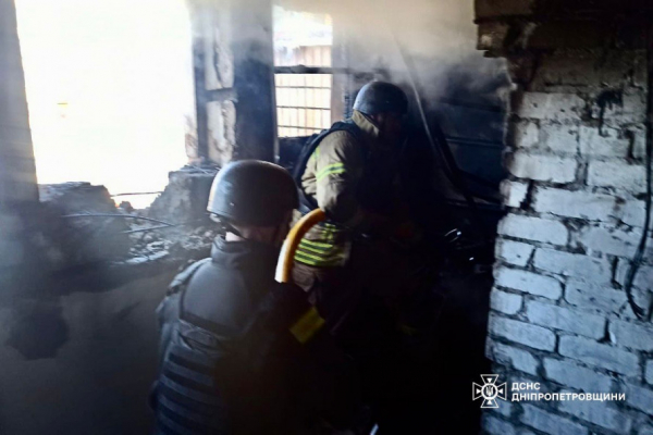 Російські дрони тероризують Криворіжжя: влучання у багатоповерхівку, поранені та пошкоджена інфраструктура