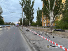 Смертельна аварія у Дніпрі: авто після зіткнення збило людей на зупинці