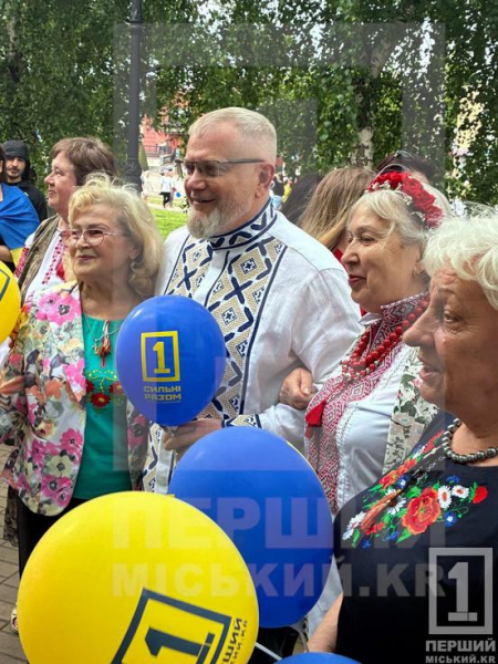 У кожній ниточці живе частинка нашої України: стартував 12-ий парад вишиванок від «Першого Міського»