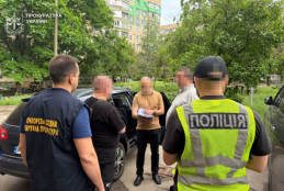 У Кривому Розі викрили схему продажу «гуманітарних» авто для ЗСУ