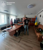 У поліції викрили масштабну корупційну схему: «кришували» незаконні порноофіси за гроші