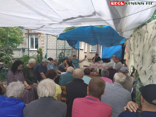 Схід громадян в Коломойцевому в Кривому Розі