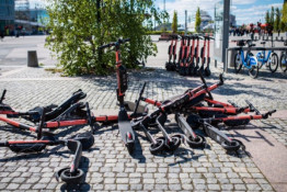 В Україні за два тижні загинули двоє дітей під час керування електросамокатом