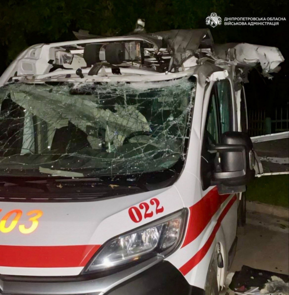Вибухи на Криворіжжі: росіяни вгатили по АЗС та пошкодили будинок