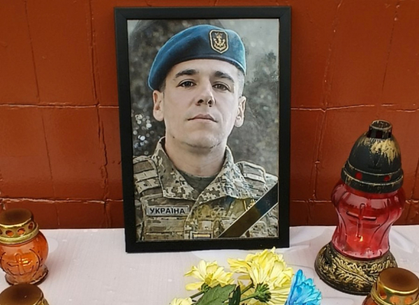 Вічна шана Героям: у Кривому Розі встановили меморіал Владиславу Дзюбі