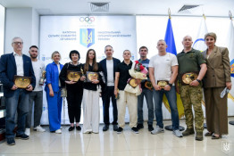 Криворізька борчиня Марія Полторак та її наставник Олександр Подольський отримали почесні відзнаки НОК України